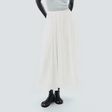 White pleated casual women's long skirt
