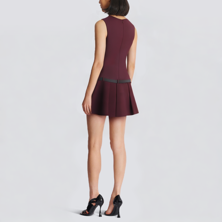 V-neck belted sleeveless casual short dress