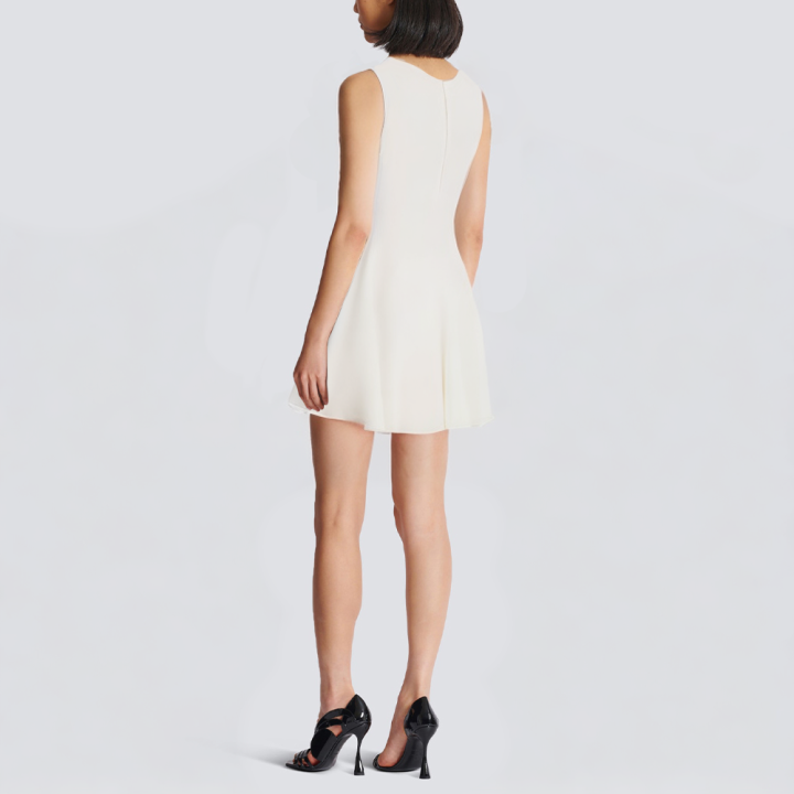White round neck sleeveless short dress