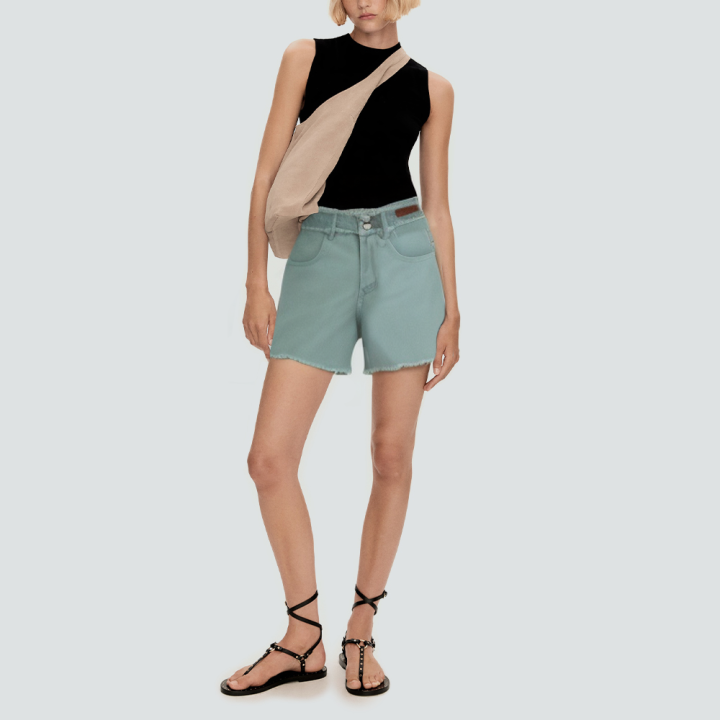 Women's casual raw edge side pocket denim shorts
